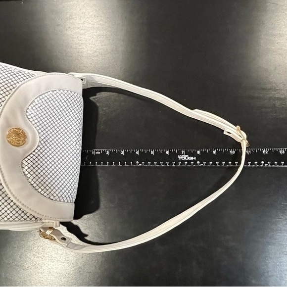 Like New! Vintage 1920’s 30’s WHITING & DAVIS Pearl White Mesh Shoulder Bag - Picture 14 of 16
